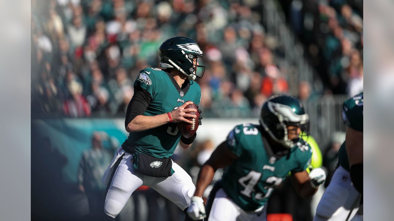 Philadelphia Eagles keep playoff hopes alive after last-second win over the  Houston Texans: Game recap, score, stats 