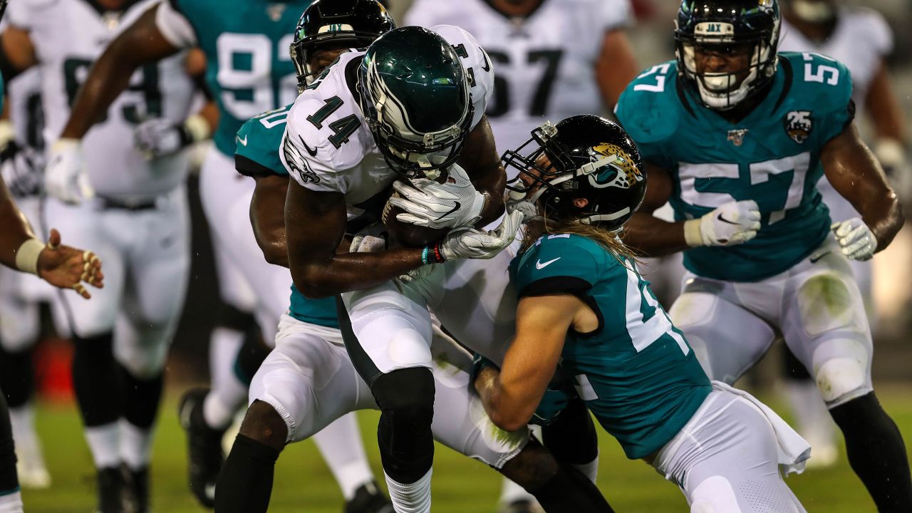 Fun storylines surrounding Eagles vs Jaguars game ahead of kickoff