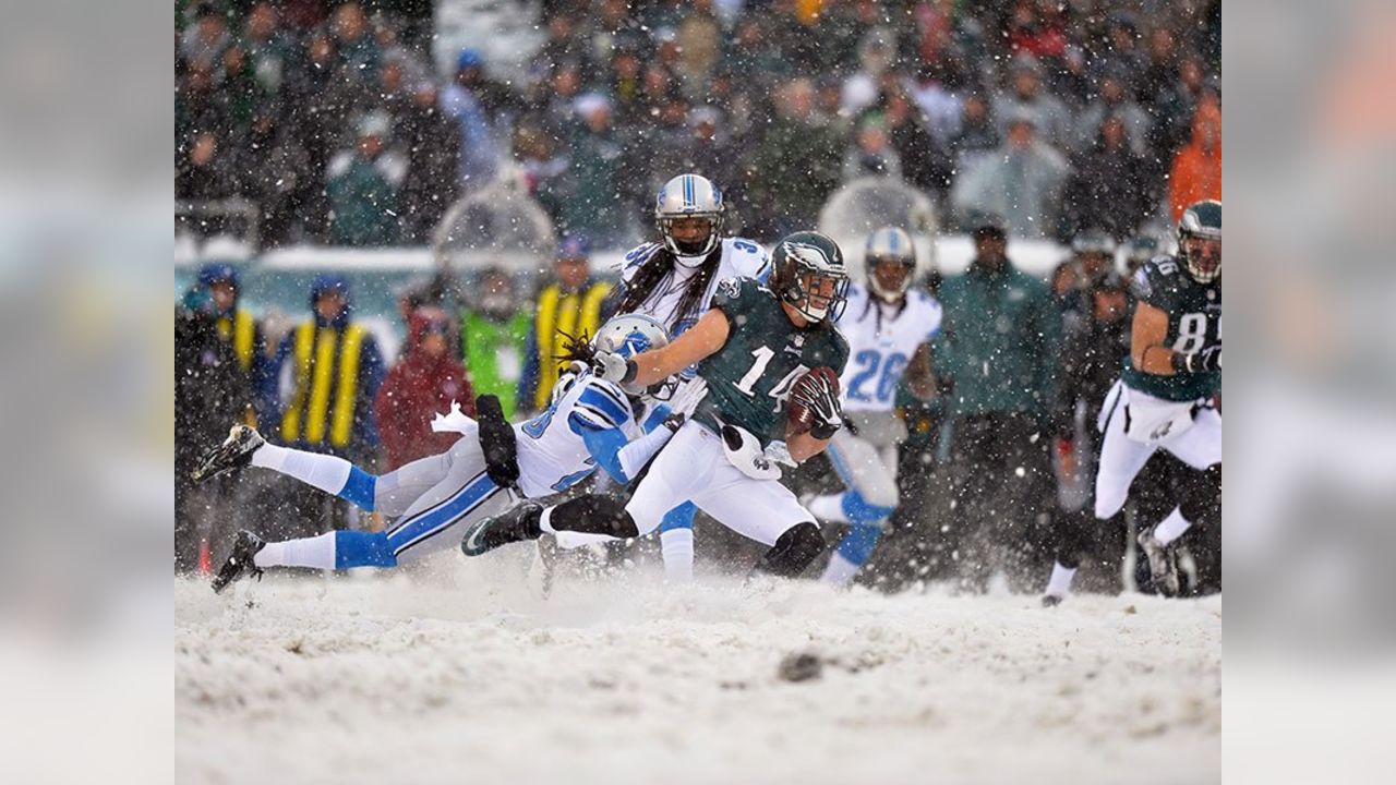 Philadelphia Eagles LeSean McCoy evades all attempts to stop him as he  carries for 33 yards and a touchdown during third quarter NewYork Jets-Philadelphia  Eagles game action at Lincoln Financial Field December