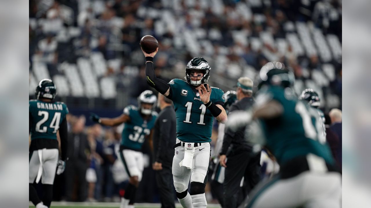 Eagles beat Cowboys, spoil T.O.'s return to Philly