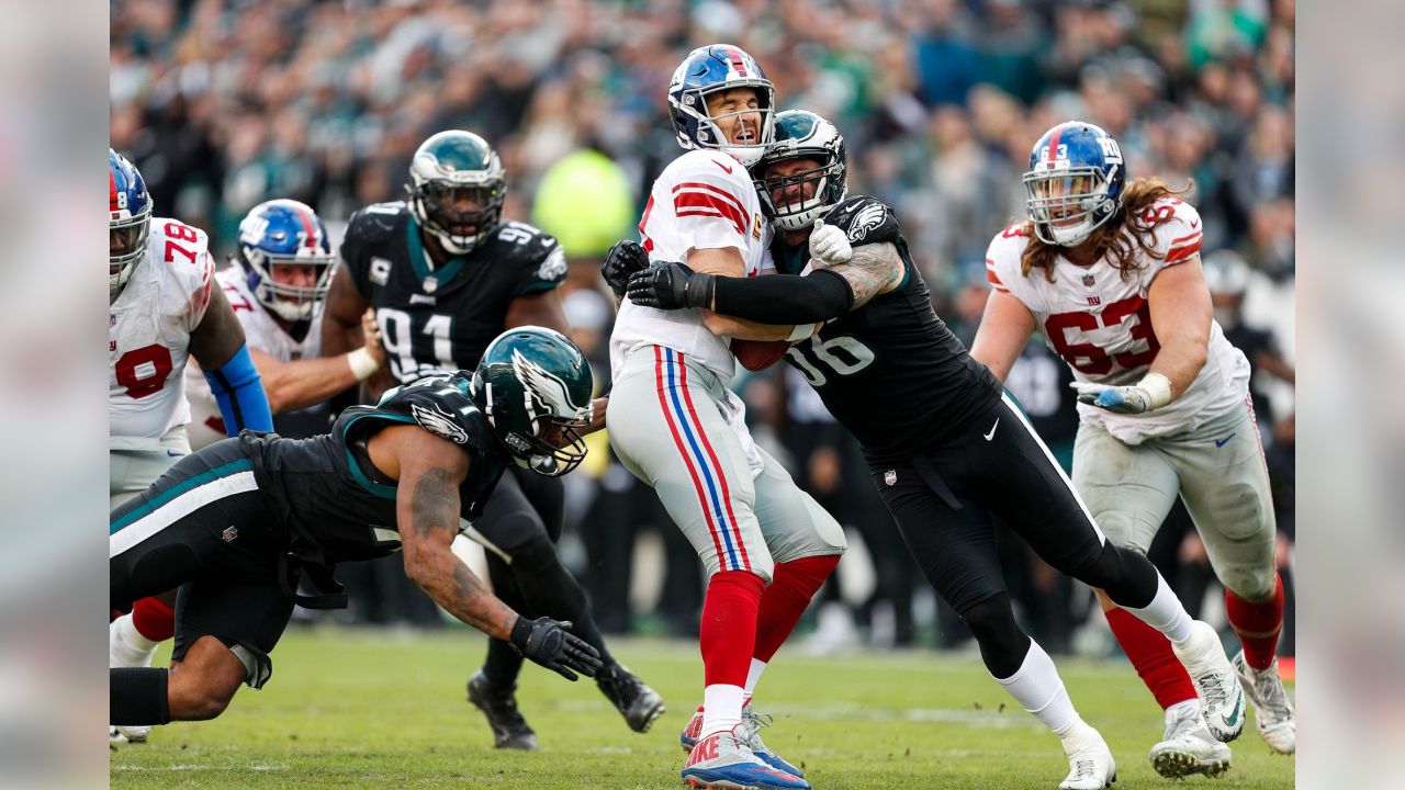 NY Giants earn second win, Josh Brown kicks five field goals in 15-7 Big  Blue win over Eagles – New York Daily News