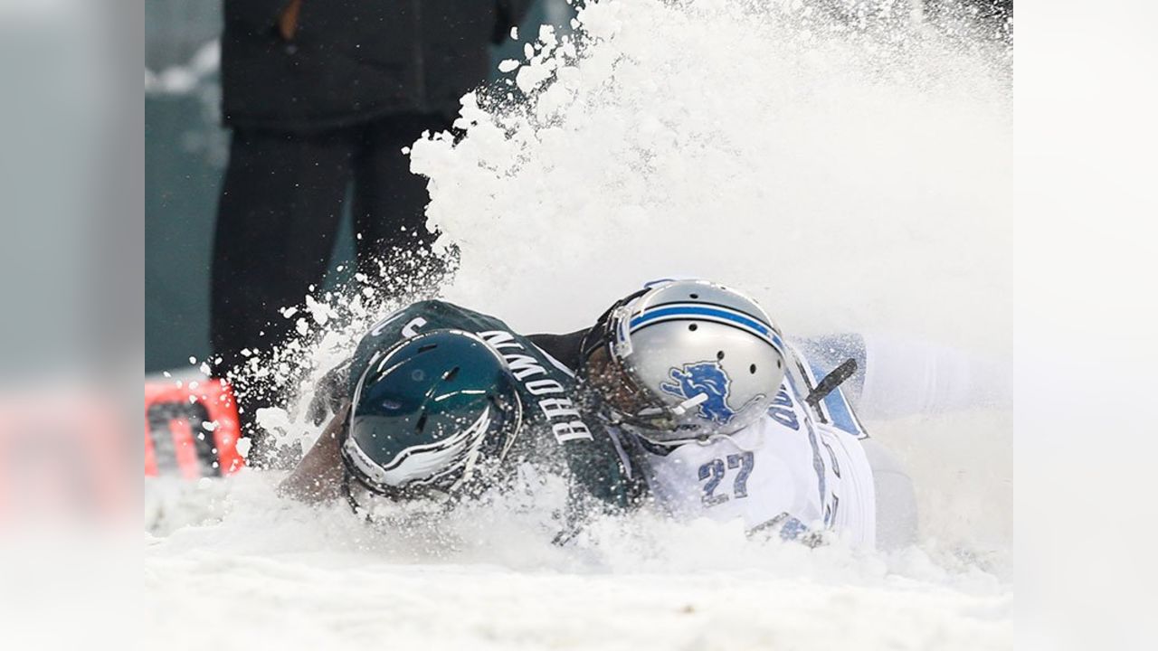 The Snow At The Eagles-Lions Game Was Insane