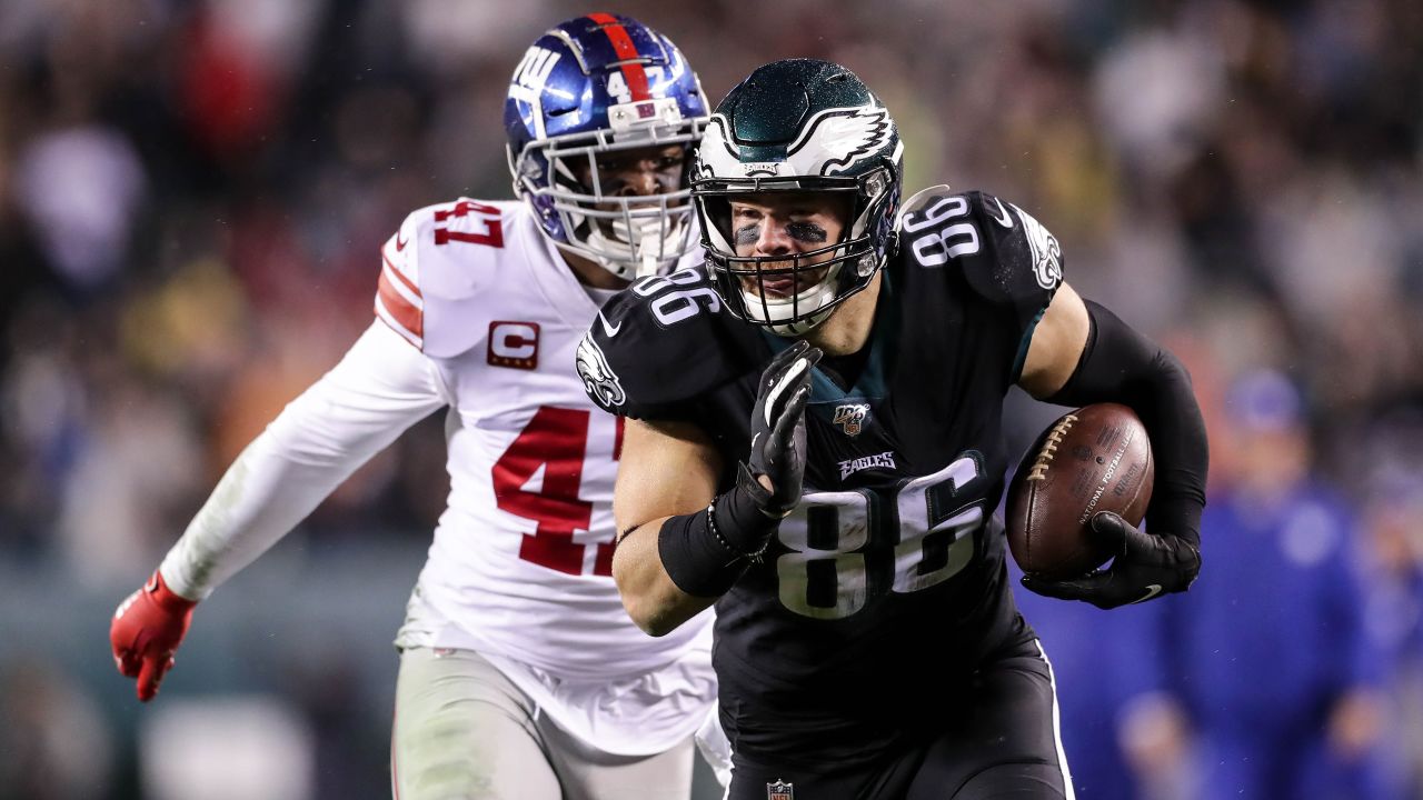 Eagles rally to beat Giants in overtime, 23-17