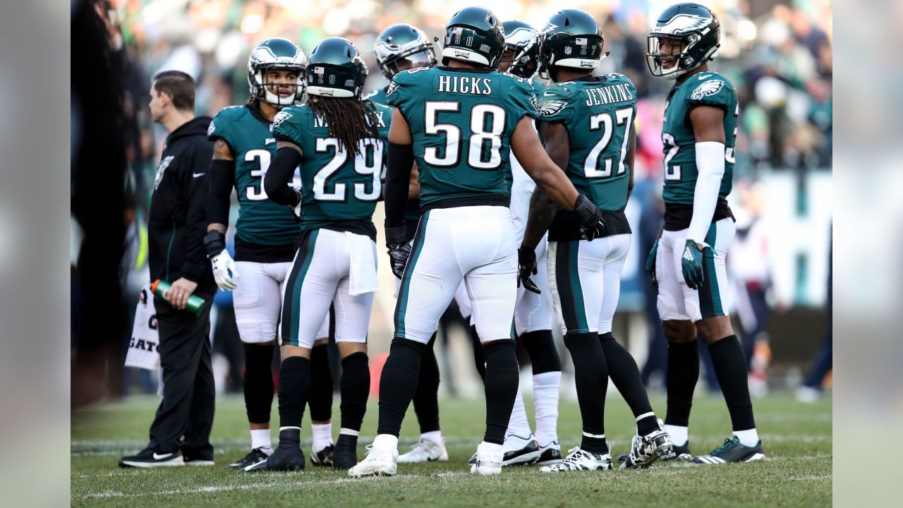 NFL: Philadelphia Eagles nip Houston Texans to keep playoff hope alive