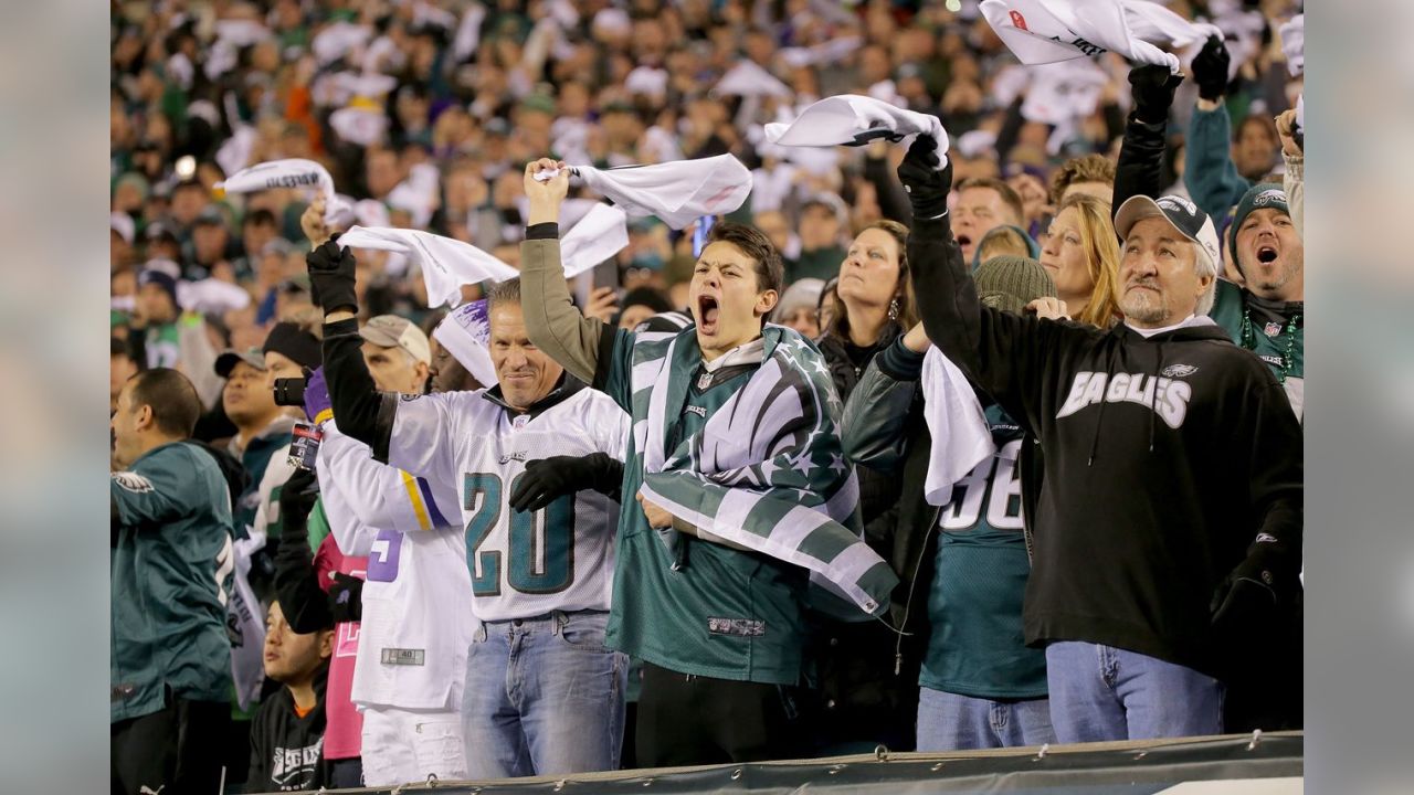 Tailgating Eagles fans predict a blowout for the Birds as they