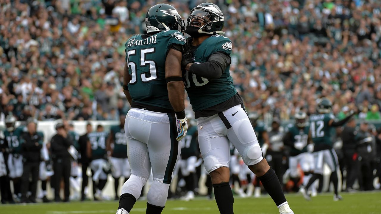 Eagles Brandon Graham sacks New York Jets quarterback Luke Falk in