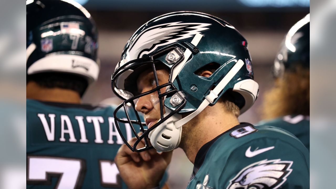 Philadelphia, Pennsylvania, USA. 6th Sep, 2018. Philadelphia Eagles  quarterback Nick Foles (9) in action during the NFL game between the  Atlanta Falcons and the Philadelphia Eagles at Lincoln Financial Field in  Philadelphia