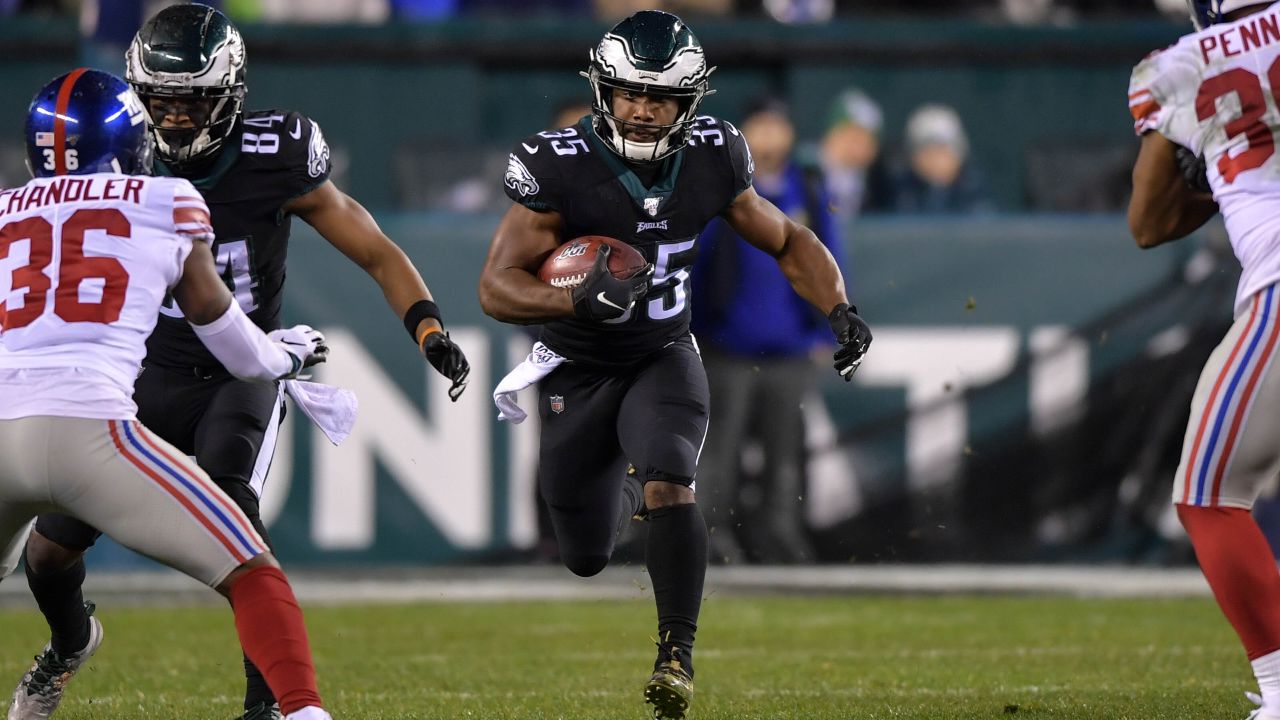 Eagles rally to beat Giants in overtime, 23-17