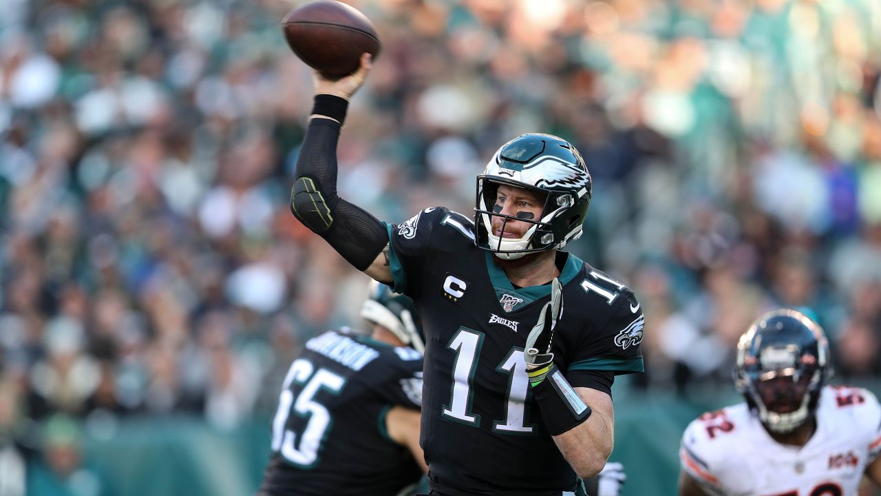 Wentz, Howard lead Eagles past Bears 22-14 - The San Diego Union