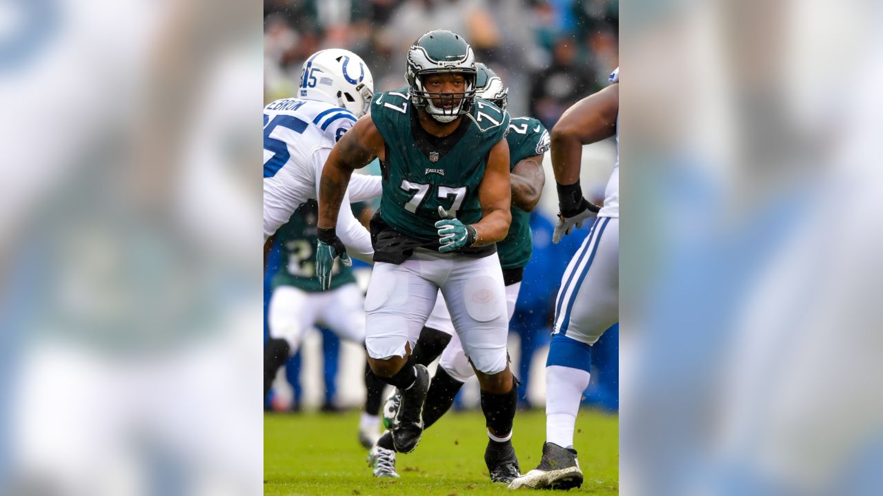 Valley News - NFL Roundup: Colts Left Out in Cold; Eagles Win East, Lose QB