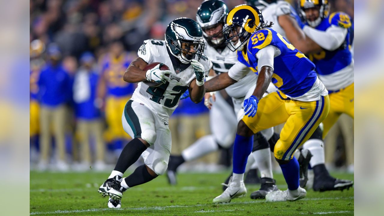 Eagles Hold Off Rams For Crucial Victory