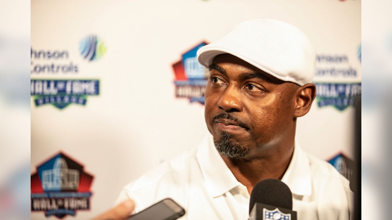 Admiration for Brian Dawkins spills over at HOF Induction