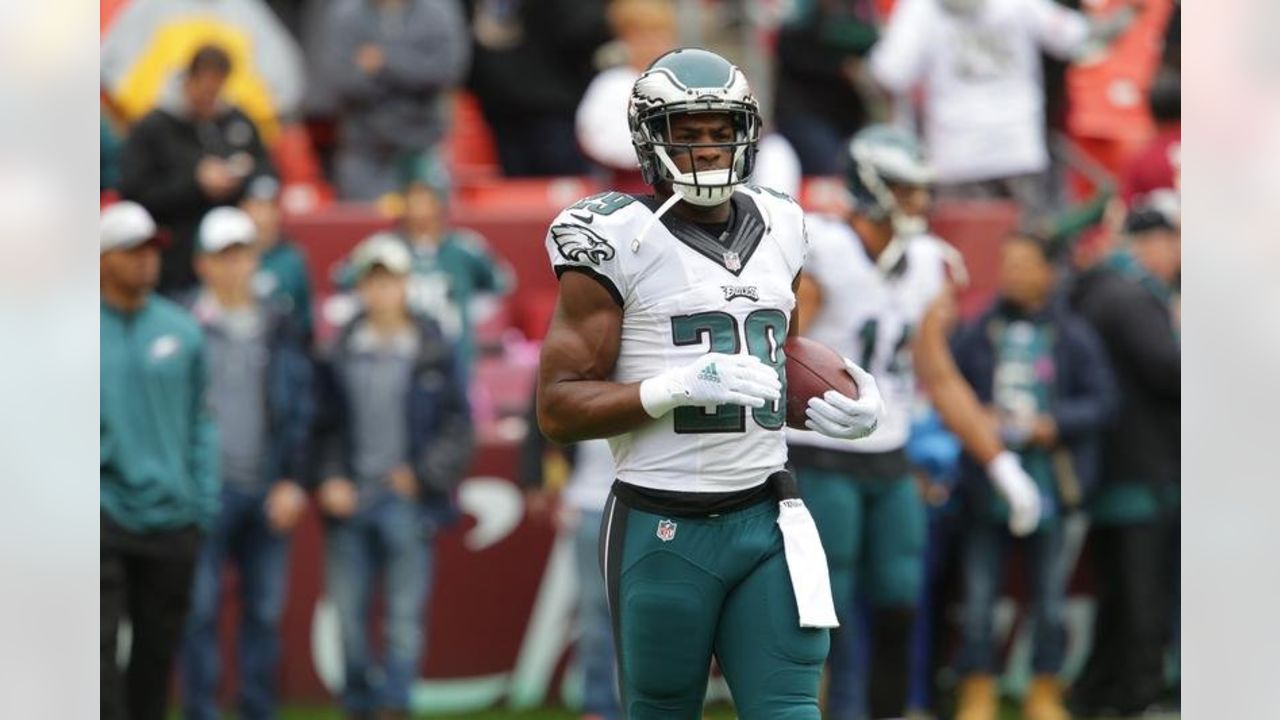 RB DeMarco Murray Debuts Titans Jersey