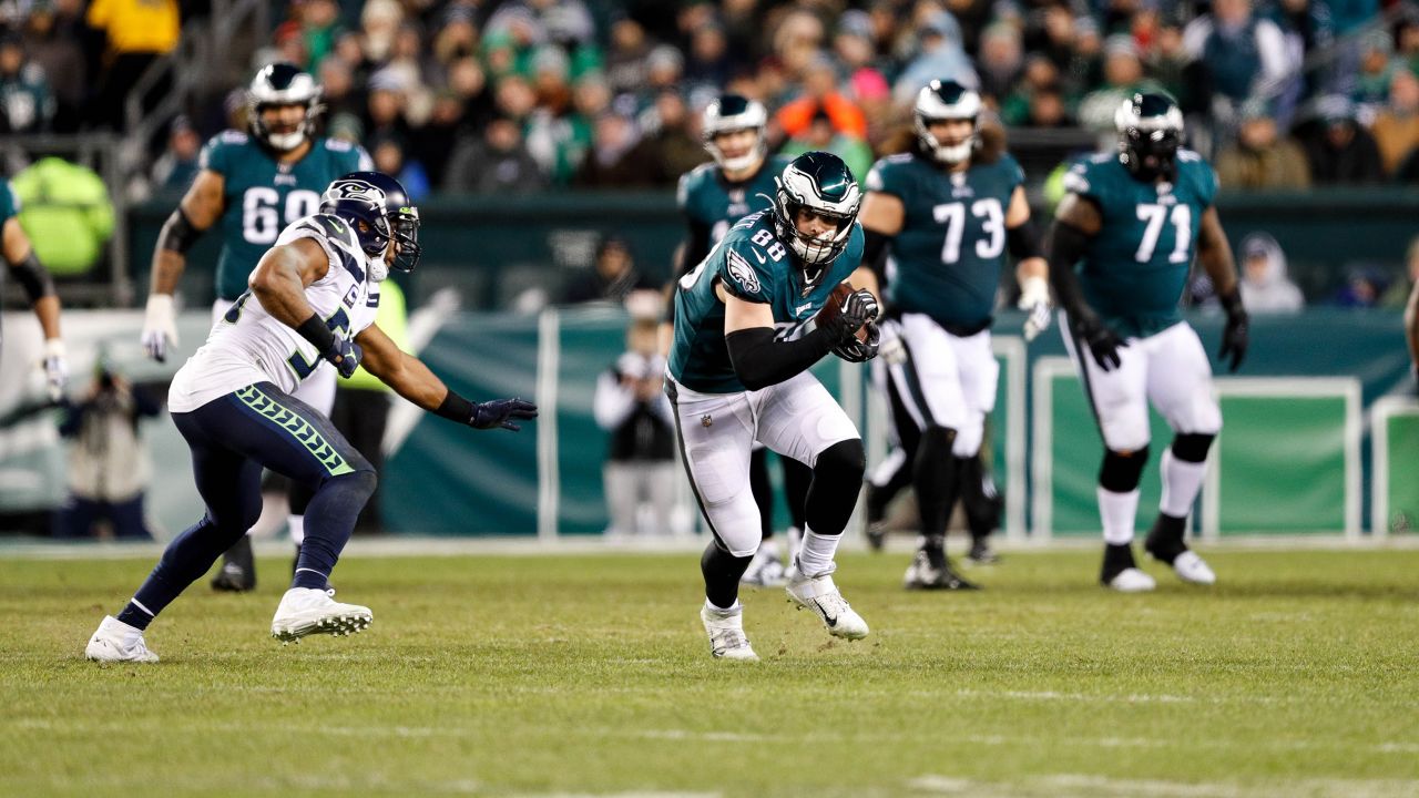 Eagles vs. Seahawks final score: Philadelphia's season ends with loss to  Seattle as Carson Wentz gets knocked out of game, 17 to 9 - Bleeding Green  Nation