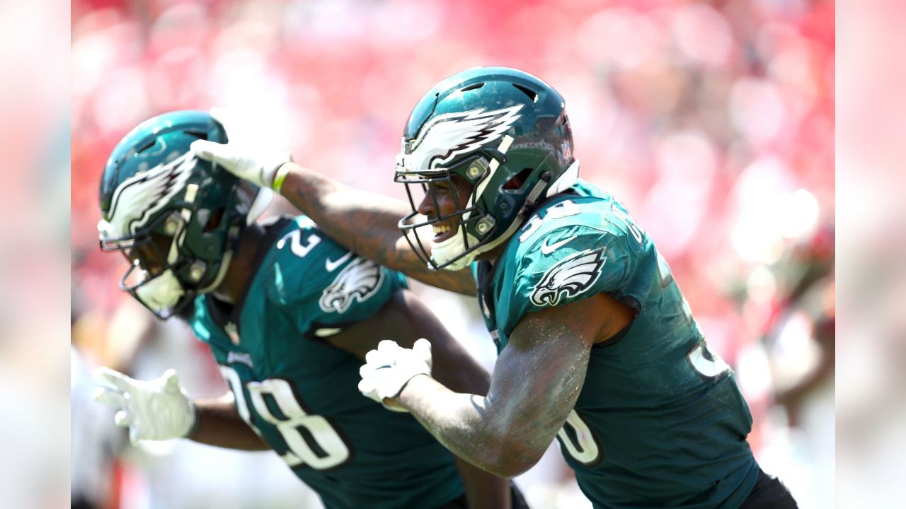 Philadelphia Eagles Never Trail in Convincing Win vs. Tampa Bay Buccaneers,  Move to 3-0 - Sports Illustrated Philadelphia Eagles News, Analysis and More