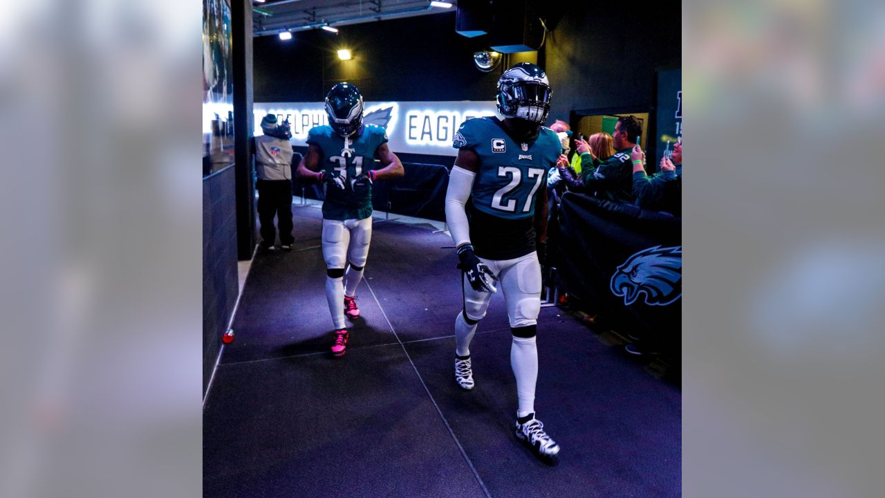 Philadelphia, Pennsylvania, USA. 21st Oct, 2018. Philadelphia Eagles  cornerback Jalen Mills (31) in action during the NFL game between the  Carolina Panthers and the Philadelphia Eagles at Lincoln Financial Field in  Philadelphia