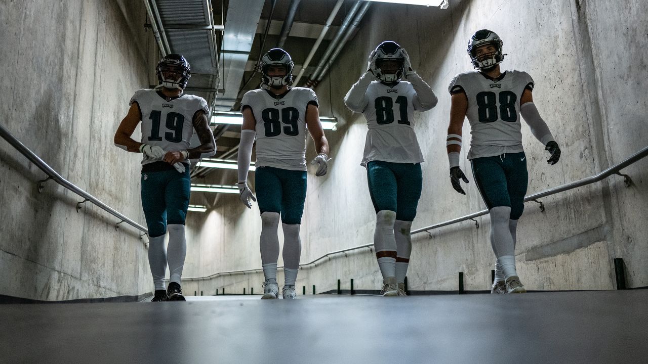 WR J.J. Arcega-Whiteside and TEs Jack Stoll, Richard Rodgers, and Dallas Goedert