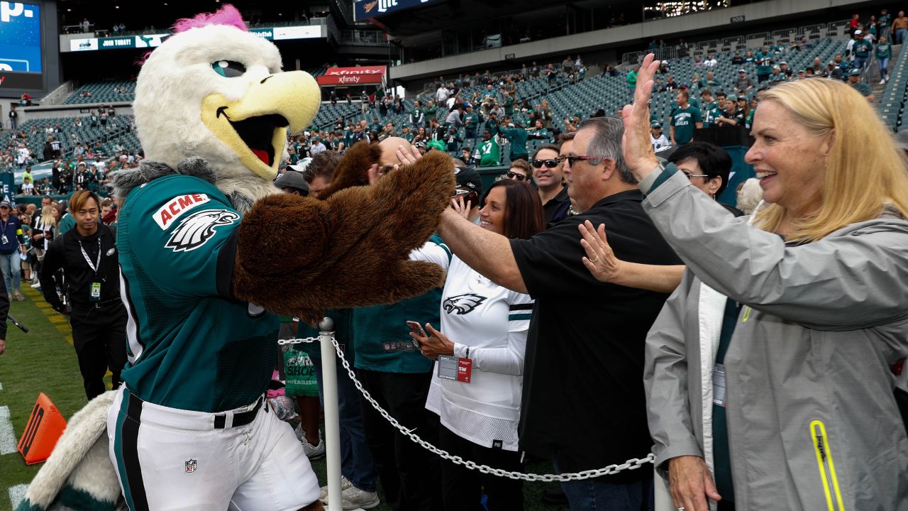 Eagles Mascot Swoop Picks Up New Coach Nick Sirianni at the Airport