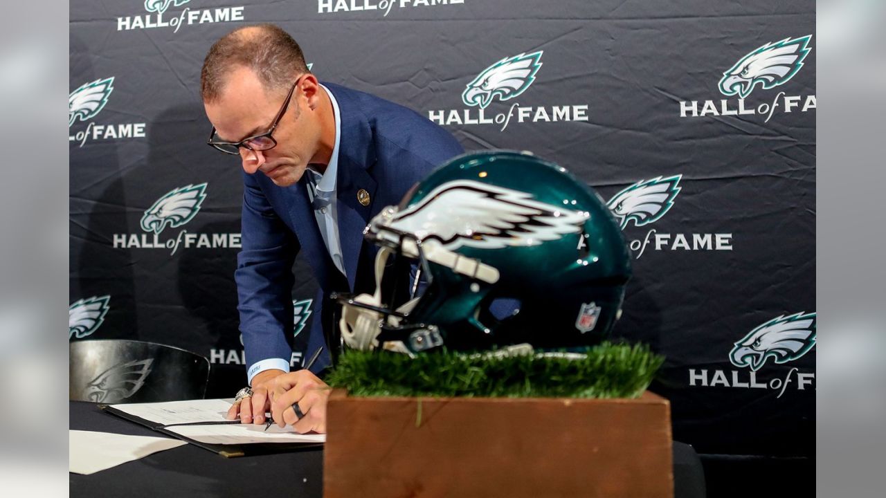 Philadelphia Eagles inducting former kicker David Akers into Hall of Fame 