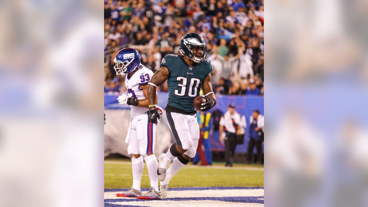 Eagles Get Back On Track With 34-13 Win Over Giants