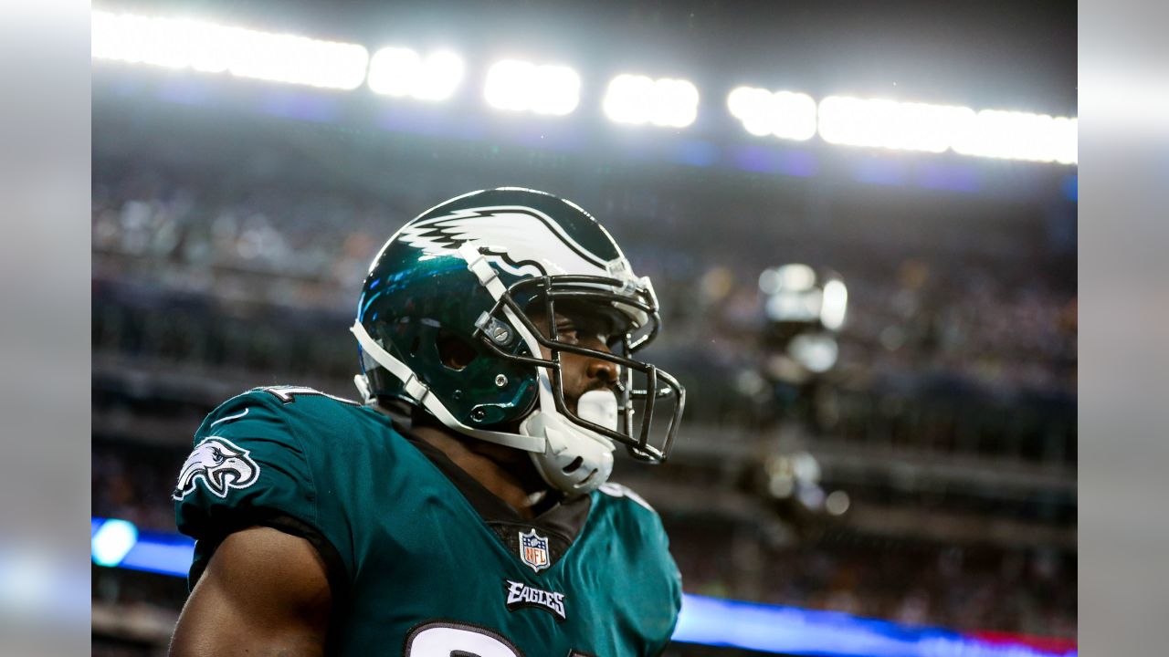 Eagles Get Back On Track With 34-13 Win Over Giants