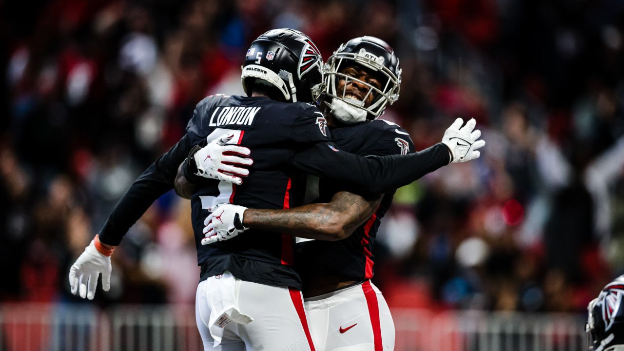 Atlanta Falcons defensive end Grady Jarrett (97) works during the second  half of an NFL football game against the Carolina Panthers, Sunday, Oct.  30, 2022, in Atlanta. The Atlanta Falcons won 37-34. (