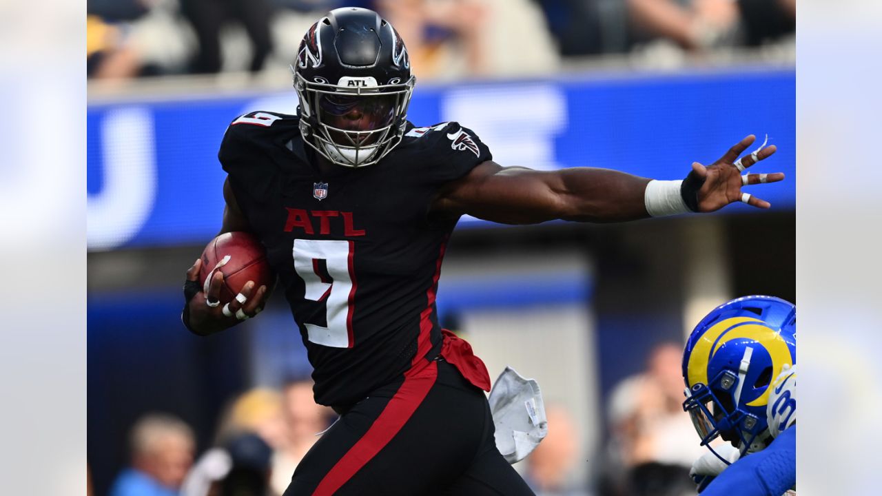 Los Angeles Chargers vs. Atlanta Falcons. NFL Game. American Football  League match. Silhouette of professional player celebrate touch down.  Screen in Stock Photo - Alamy