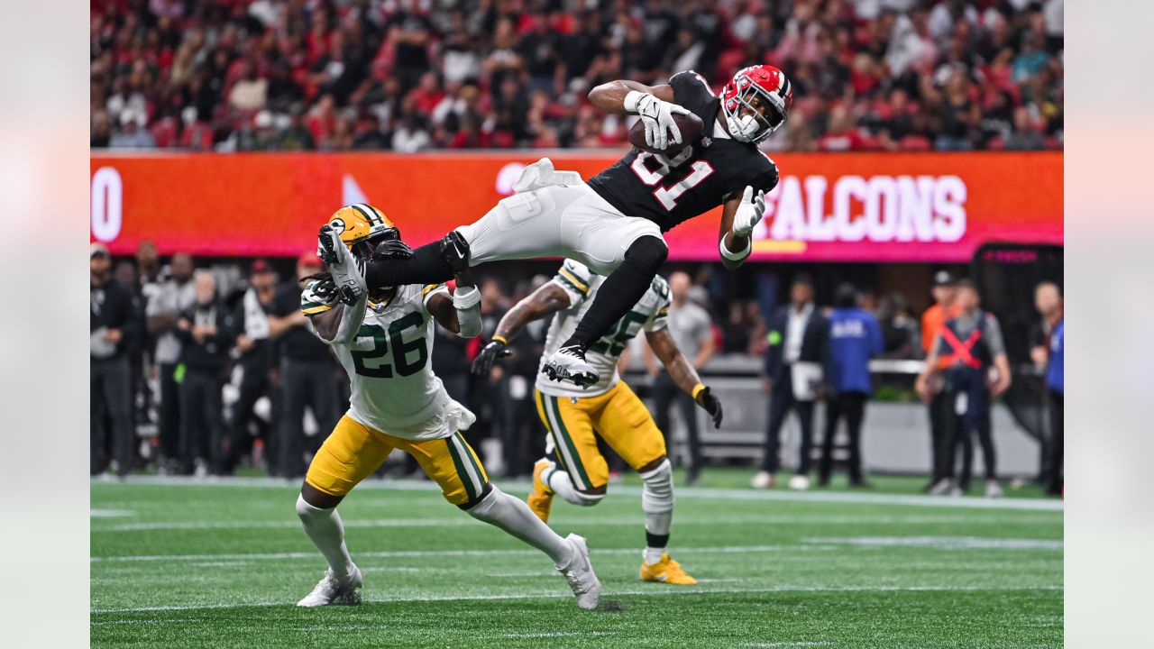 Green Bay Packers vs Atlanta Falcons game photos from Mercedes-Benz Stadium