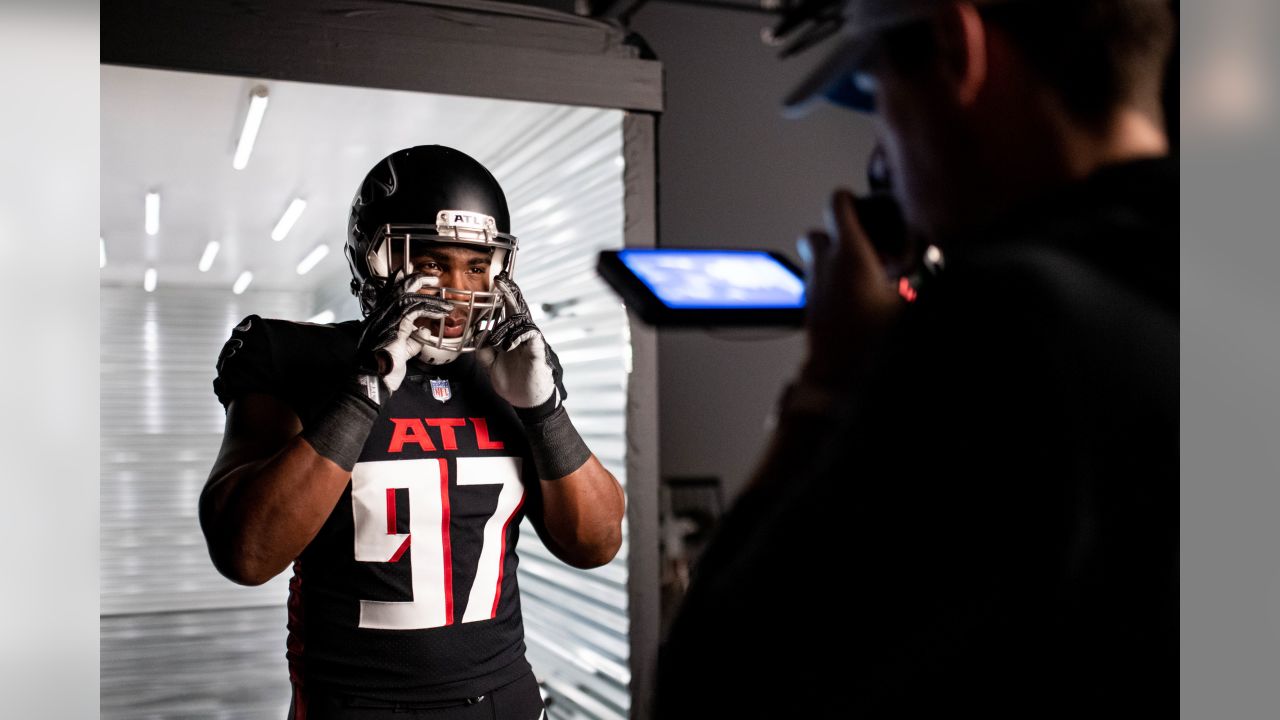 Behind-the-Scenes: Falcons Throwback Jersey Shoot