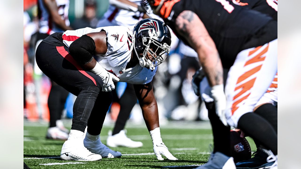 CINCINNATI, OH - OCTOBER 23: Atlanta Falcons linebacker DeAngelo Malone  (51) walks off the field after the game against the Atlanta Falcons and the  Cincinnati Bengals on October 23, 2022, at Paycor