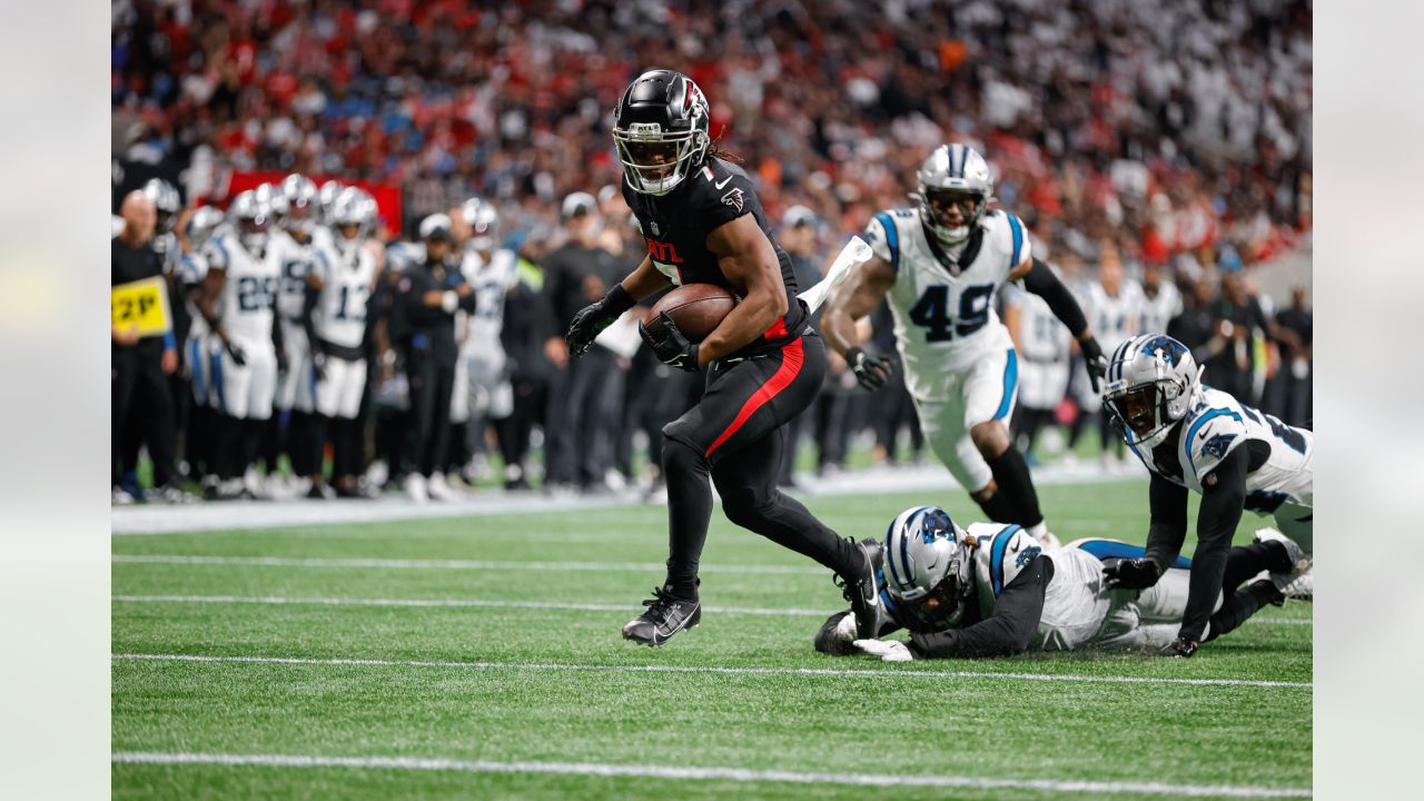 Falcons and Panthers clash in NFL season opener at Mercedes-Benz Stadium -  Axios Atlanta