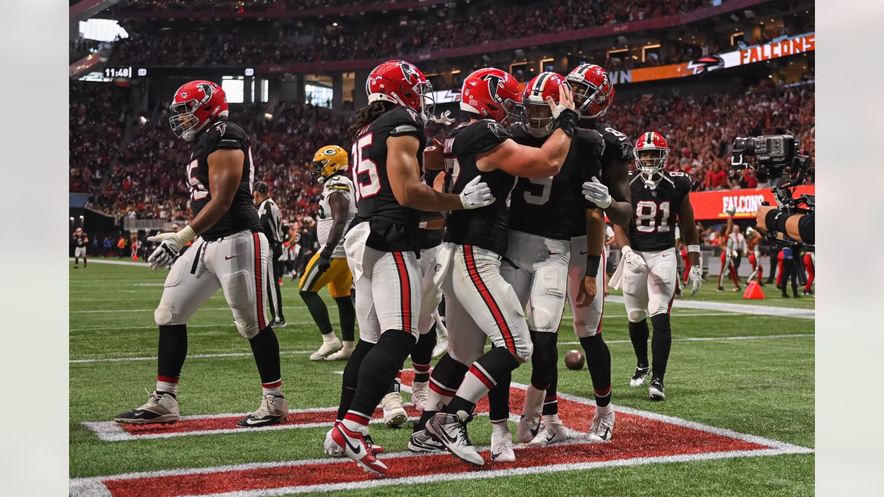 Packers-Falcons Final Score: Atlanta wins a 33-32 shootout with late  touchdown - Acme Packing Company