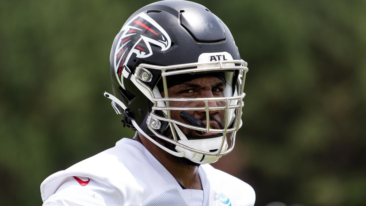 Falcons' Kyle Pitts breezed through first minicamp practice