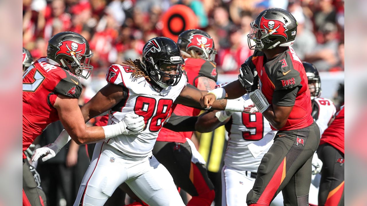 Falcons finally part ways with disgruntled DE Takkarist McKinley