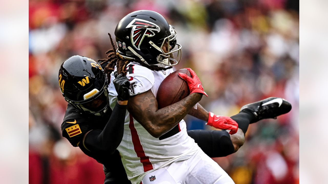 Atlanta Falcons running back Cordarrelle Patterson (84) pictured before an  NFL football game against the Washington Commanders, Sunday, November 27,  2022 in Landover. (AP Photo/Daniel Kucin Jr Stock Photo - Alamy