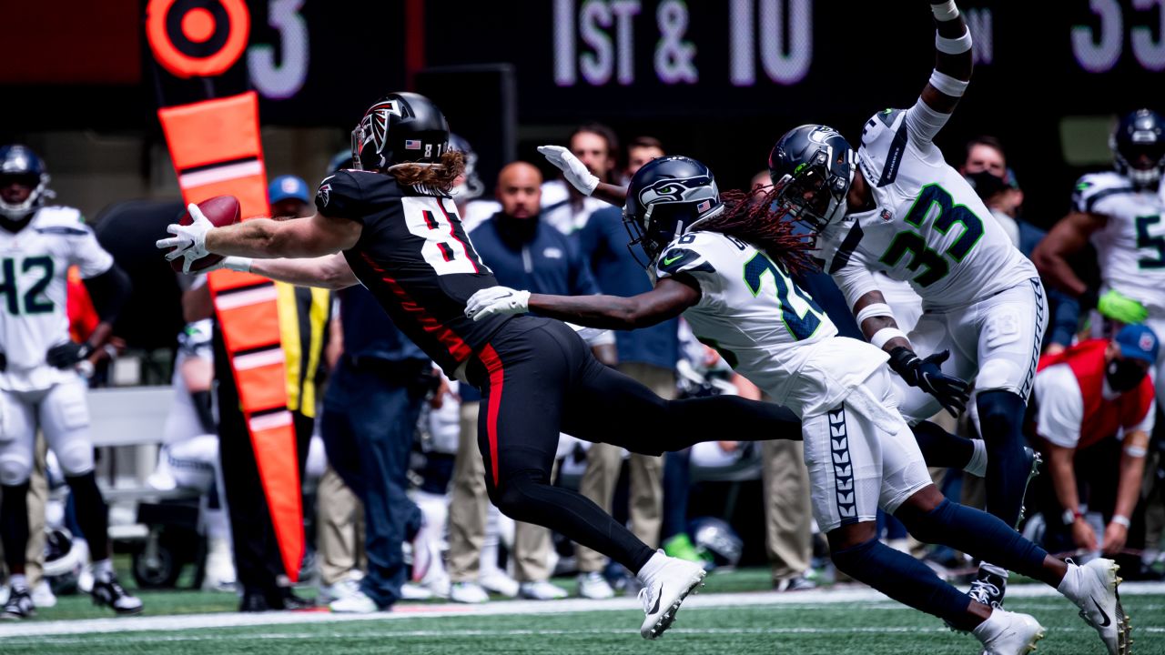 Seattle Seahawks' offense wakes up, but defense falls asleep in loss to the Atlanta  Falcons 