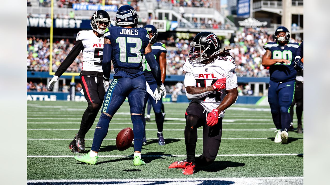 The ascendant Falcons make short work of Seattle