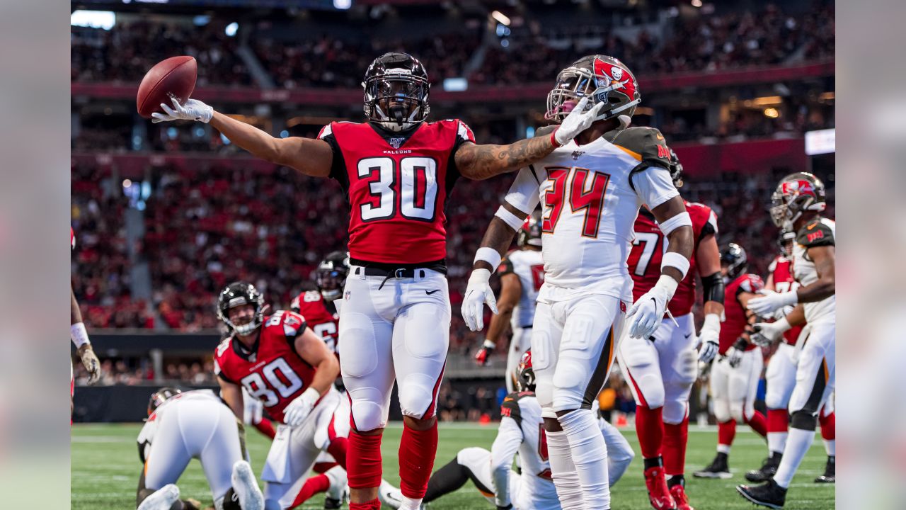 Atlanta Falcons guard Mike Johnson (79) catches a Matt Ryan pass for a  1-yard touchdown during the first quarter against the New Orleans Saints at  the Mercedes-Benz Superdome in New Orleans, Louisiana