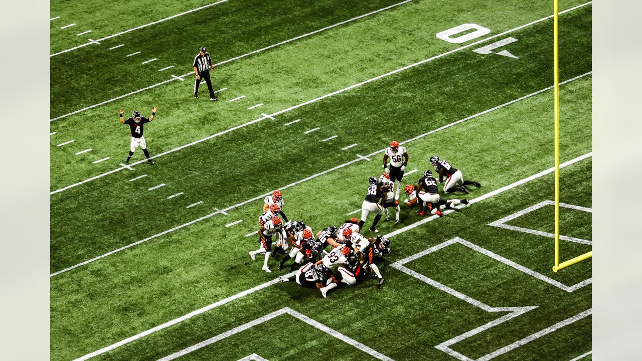 Atlanta Falcons wide receiver Mack Hollins (18) celebrates a catch