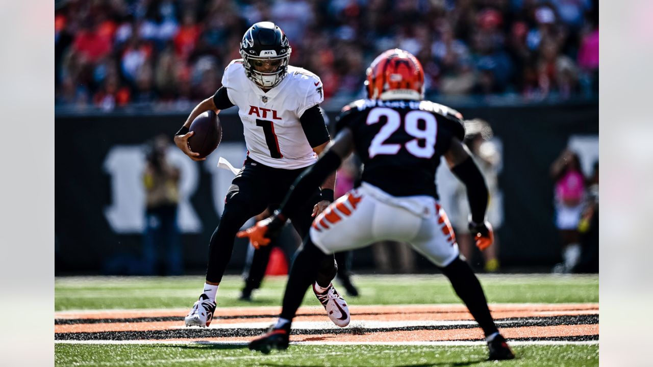 Undermanned and outgunned, Falcons fall to Bengals 35-17