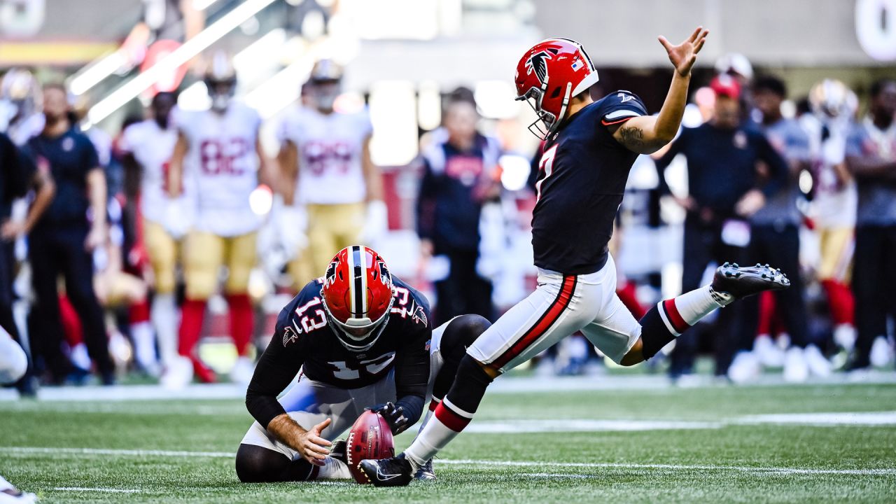 Atlanta Falcons linebacker Quinton Bell (56) works during the first half of  an NFL football game against the San Francisco 49ers, Sunday, Oct. 16,  2022, in Atlanta. The Atlanta Falcons won 28-14. (