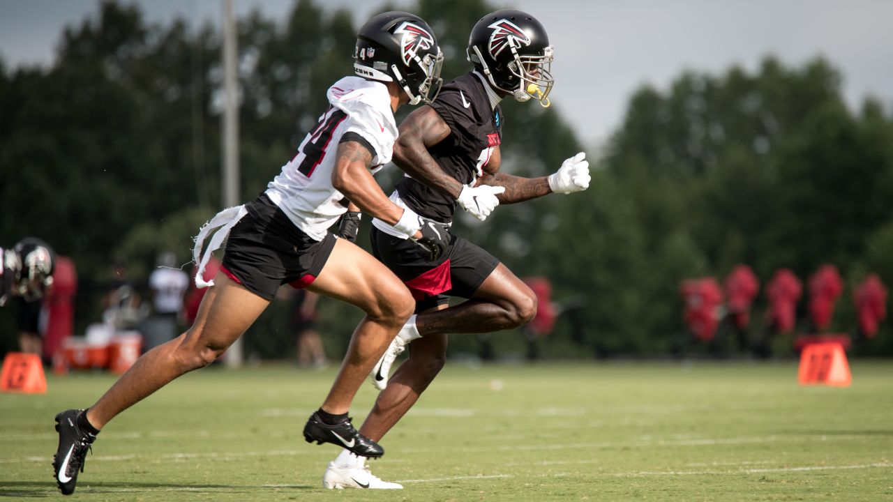 Atlanta Falcons cornerback A.J. Terrell (24) runs during an NFL football  game against the Washington Commanders, Sunday, November 27, 2022 in  Landover. (AP Photo/Daniel Kucin Jr Stock Photo - Alamy