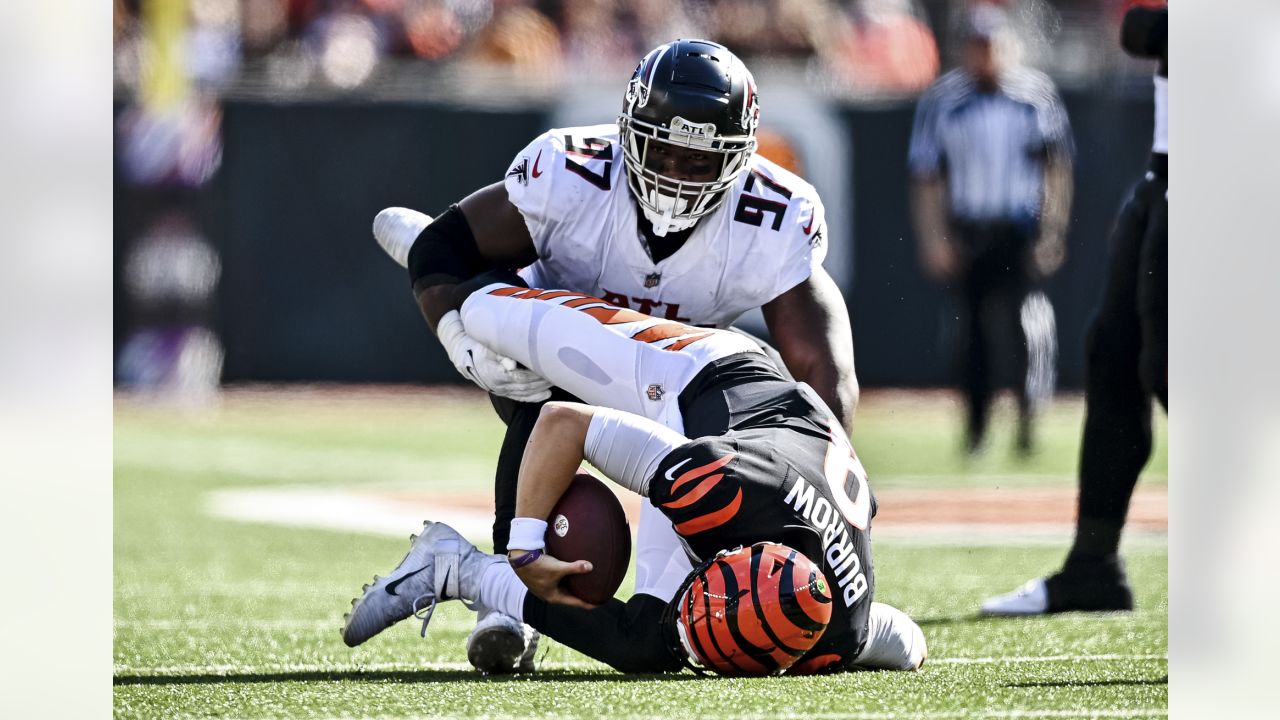 Atlanta Falcons defensive tackle Grady Jarrett (97) works during the first  half of an NFL football game against the Carolina Panthers, Sunday, Oct.  31, 2021, in Atlanta. (AP Photo/Danny Karnik Stock Photo - Alamy