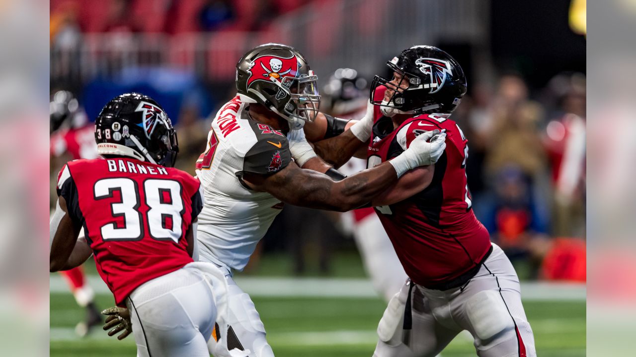 Jones' INT return in OT lifts Falcons over Bucs 28-22