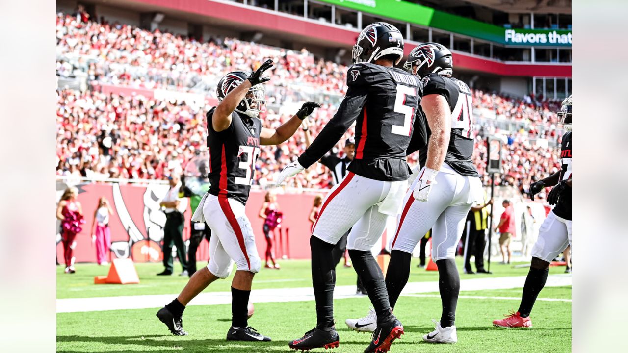 Roughing the passer? Falcons fans, NFL insiders react to