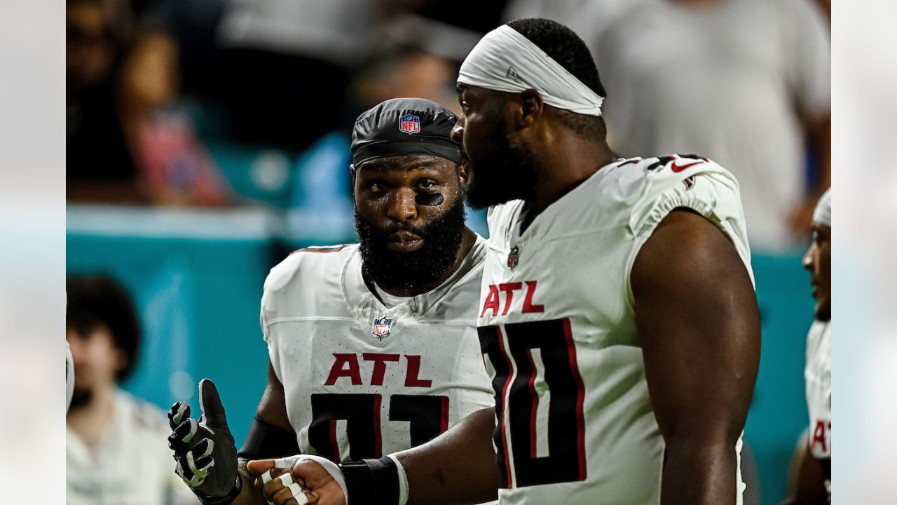 Atlanta Falcons cornerback Dee Alford (37) walks off the field after an NFL  football game against