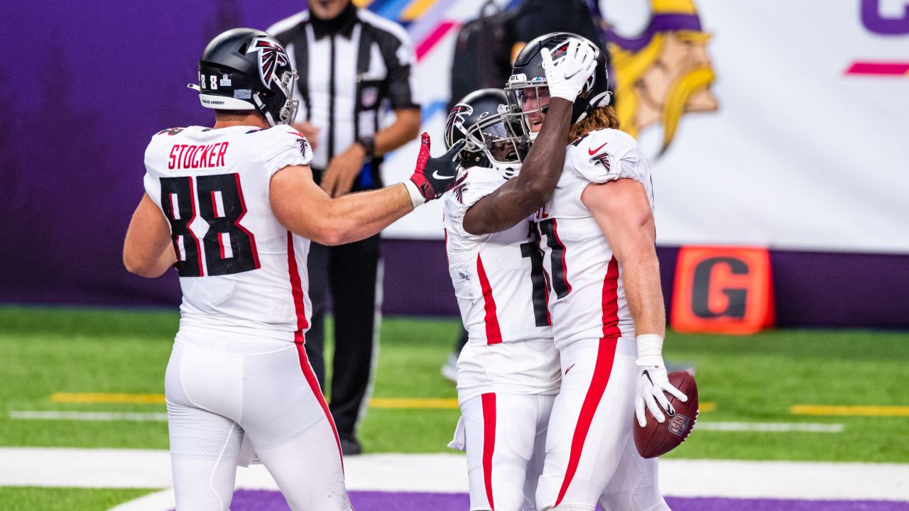 Falcons secure 40-23 win vs. Vikings on the road