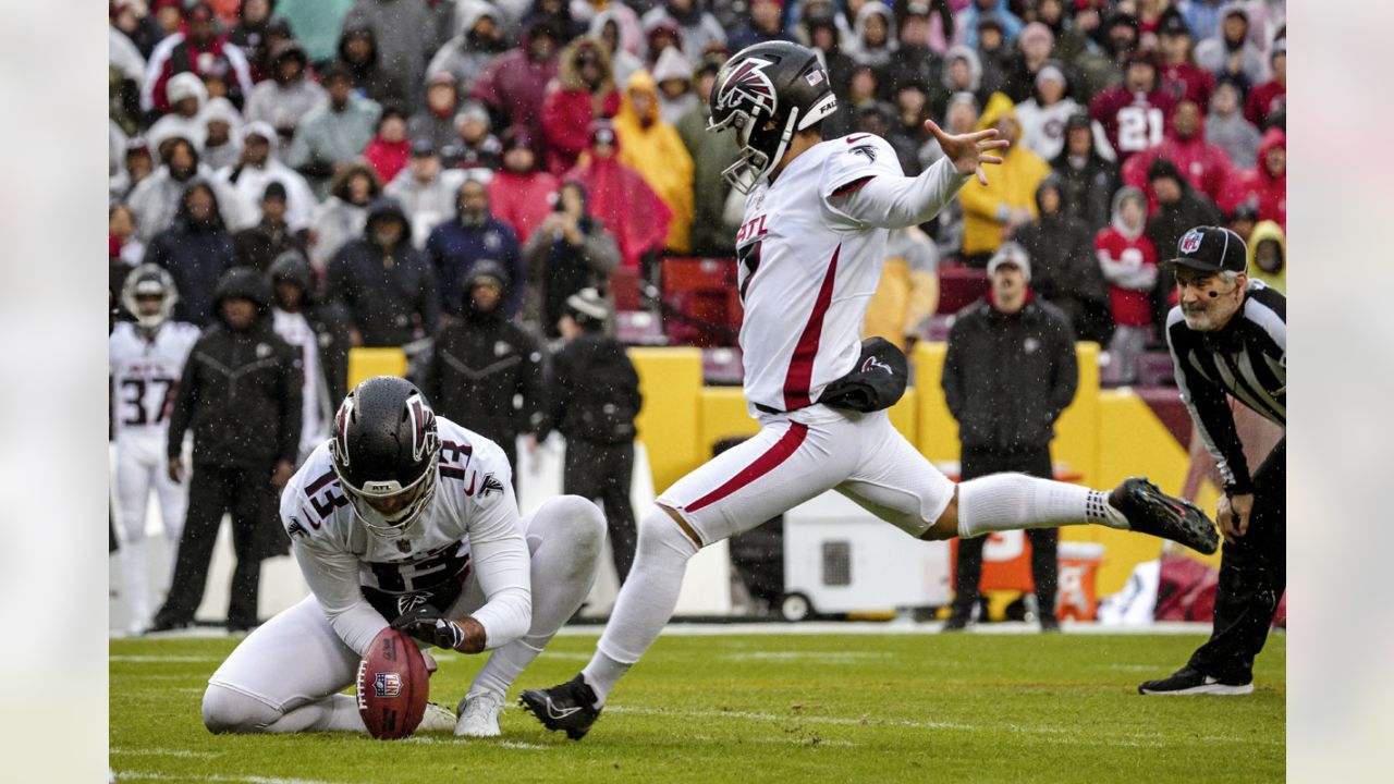 Atlanta Falcons cornerback Mike Ford (28) runs during an NFL football game  against the Washington Commanders, Sunday, November 27, 2022 in Landover.  (AP Photo/Daniel Kucin Jr Stock Photo - Alamy