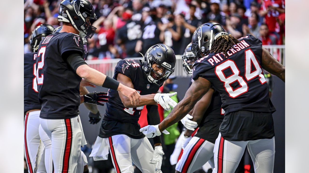 Atlanta Falcons cornerback Teez Tabor (20) runs onto the field before an  NFL football game against the Jacksonville Jaguars, Saturday, Aug. 27,  2022, in Atlanta. The Atlanta Falcons won 28-12. (AP Photo/Danny