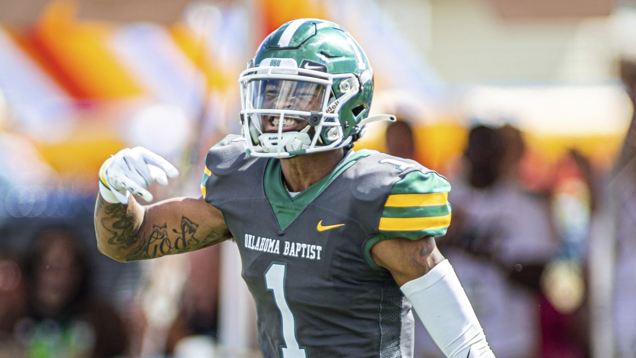 Bell, Coates, Gotel Sign NFL Undrafted Free Agent Contracts - University of  West Florida Athletics